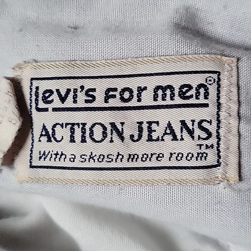 Vintage Levi's for men, action jeans, blue 36x29